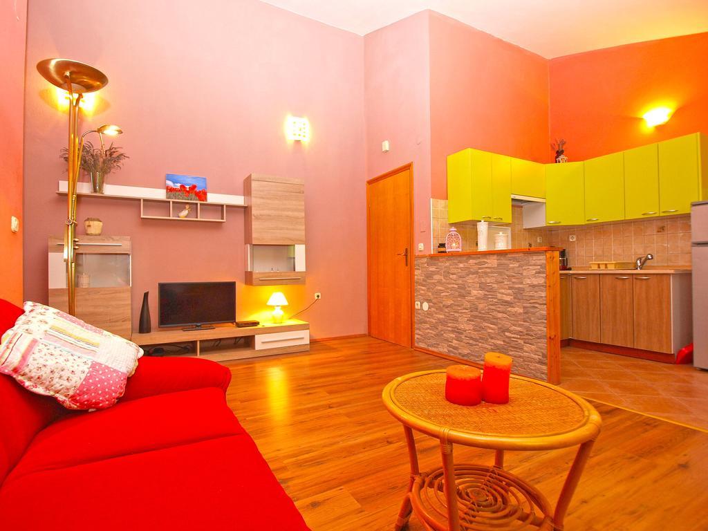 Apartments Anto 1296 Pula Buitenkant foto